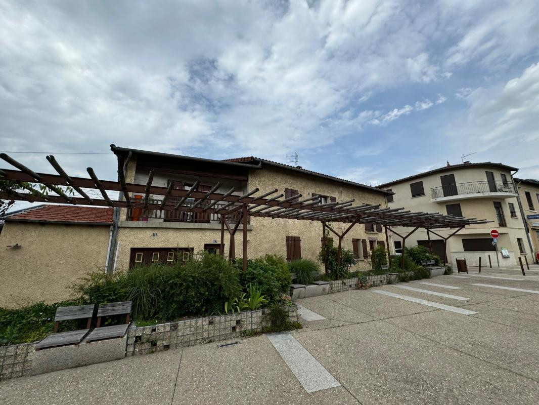 Immeuble de rapport 124m2 avec 2 appartements, GARAGE et CAVE