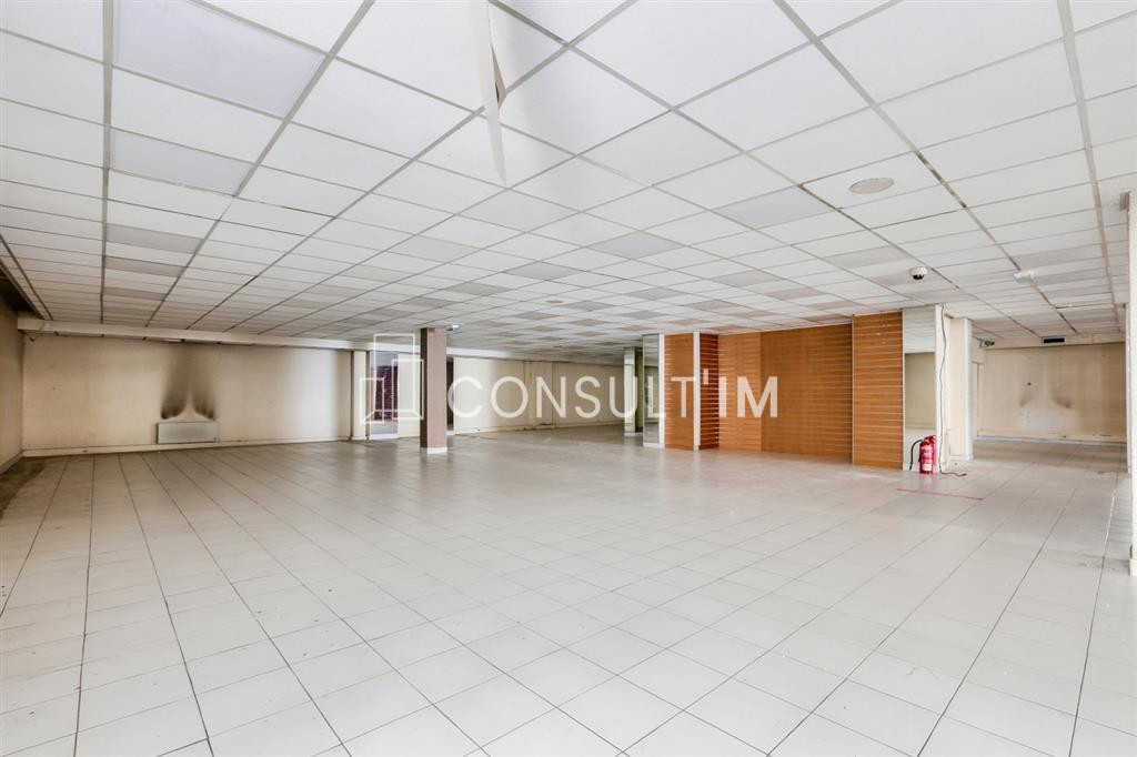 Commerce à louer en plein cœur du 15ème