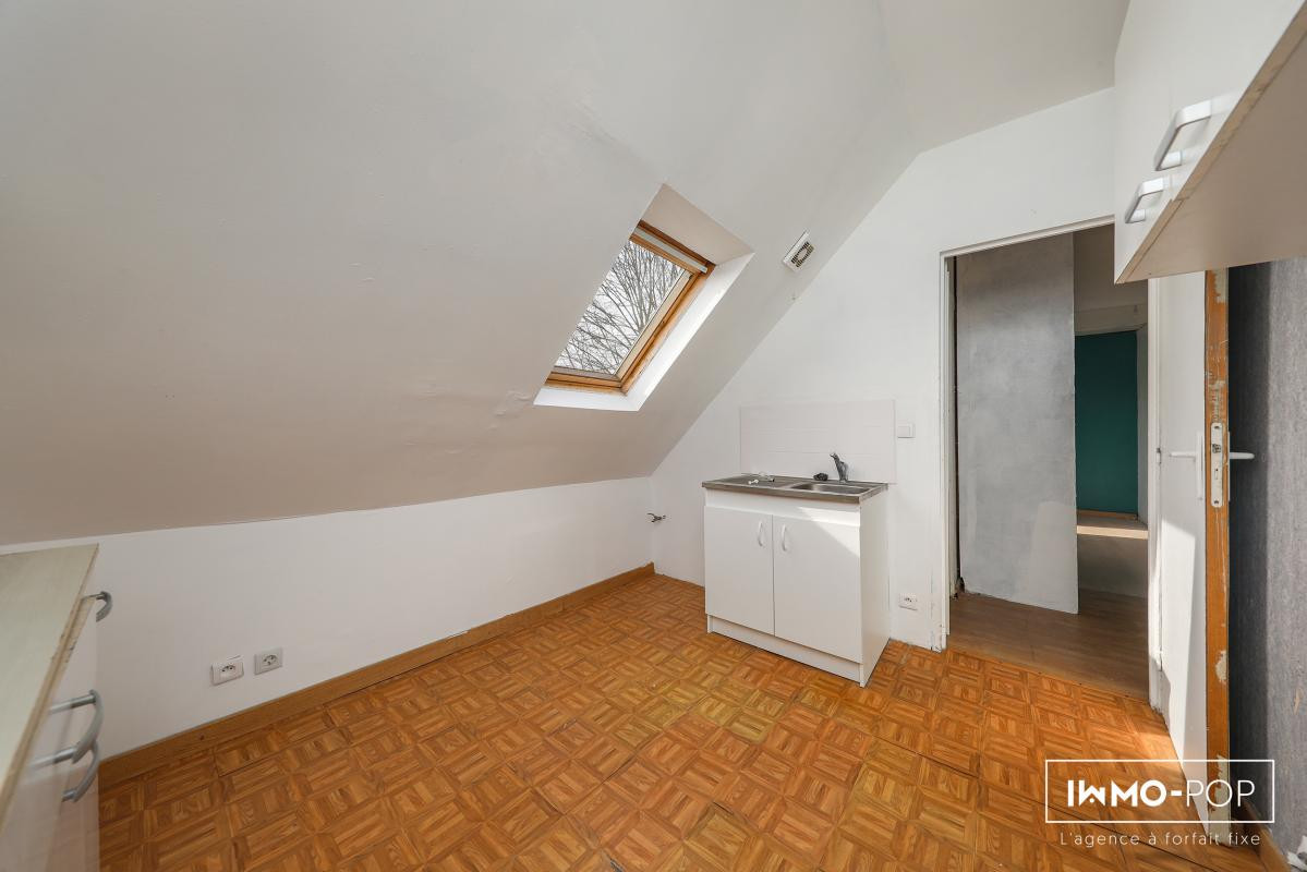 Immeuble de 340m² en R+3 + jardin située à Clermont