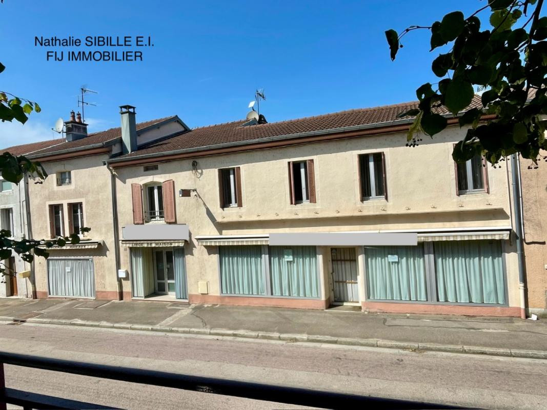 Local Commercial polyvalent et appartements à MONTHUREUX-SUR-SAONE