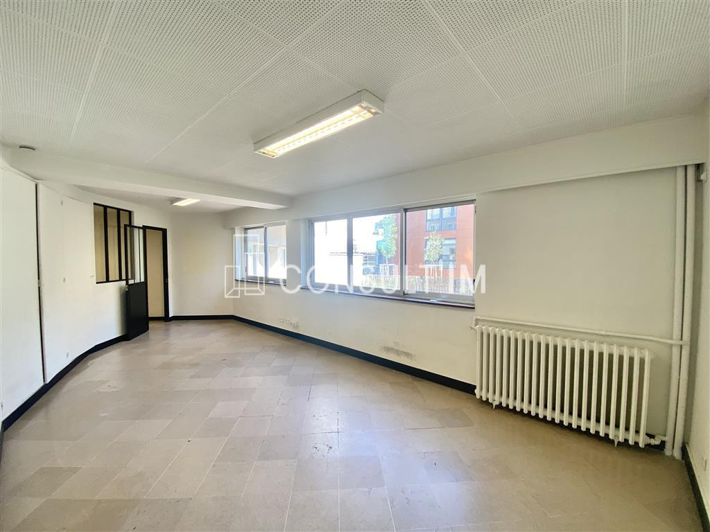 Local lumineux avec terrasse privative !