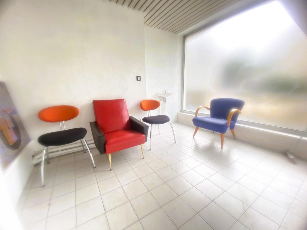 03200 VICHY - LOCAL COMMERCIAL-2 PIECES  COEUR DE VILLE-