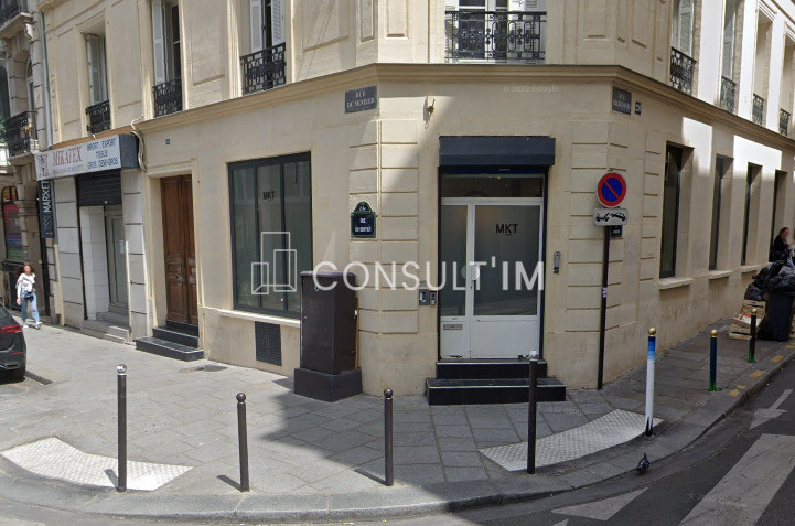 LOCATION PURE, un local commercial de 418 m² / possibilité d'extraction de 600mm