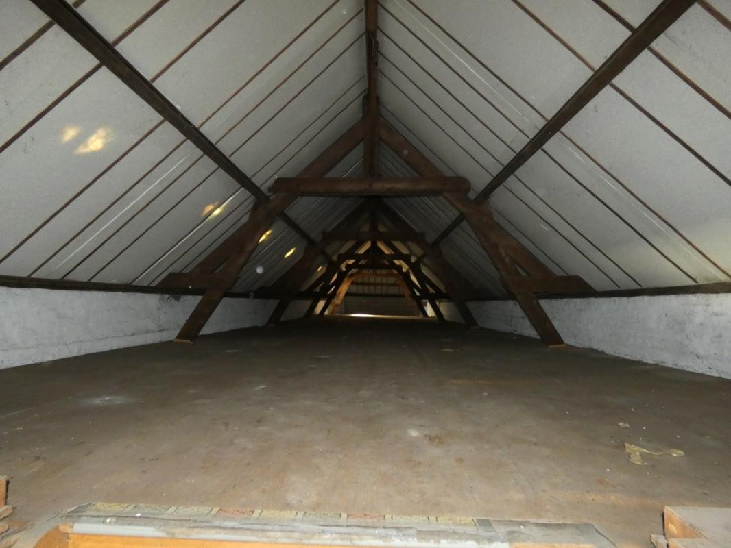 Immeuble / 372 m² / 140 000 EUR / AVESNES-LE-COMTE