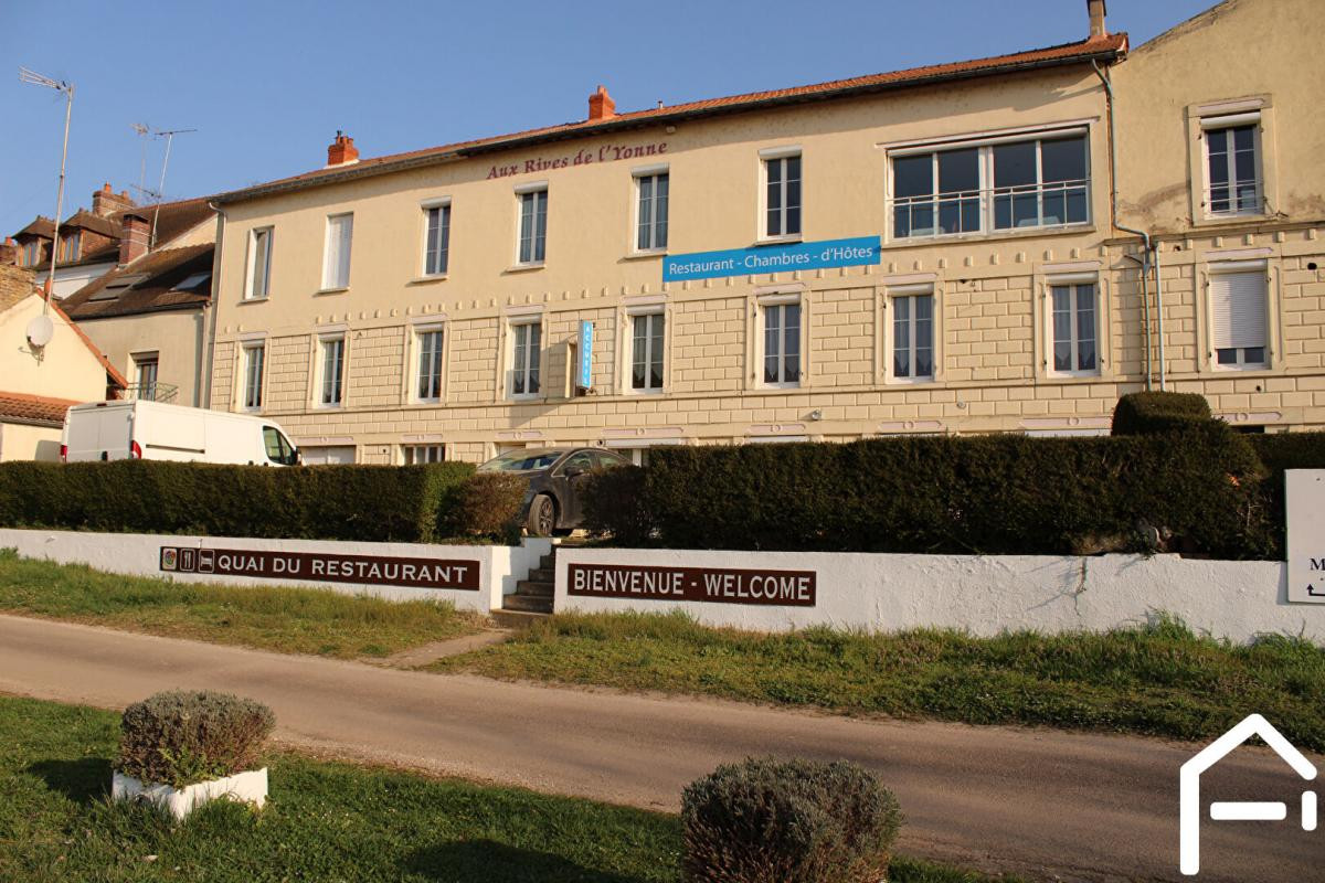 RARE IMMEUBLE DE RAPPORT 600M² AU BORD DE L'YONNE