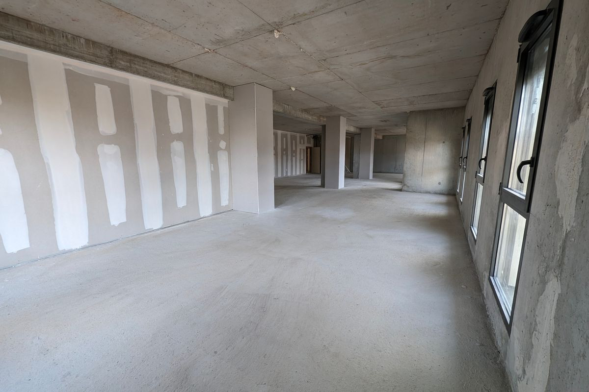 Local commercial spécialisé dans une activité de santé 77 m² à vendre – « Pôle santé » à Mornant