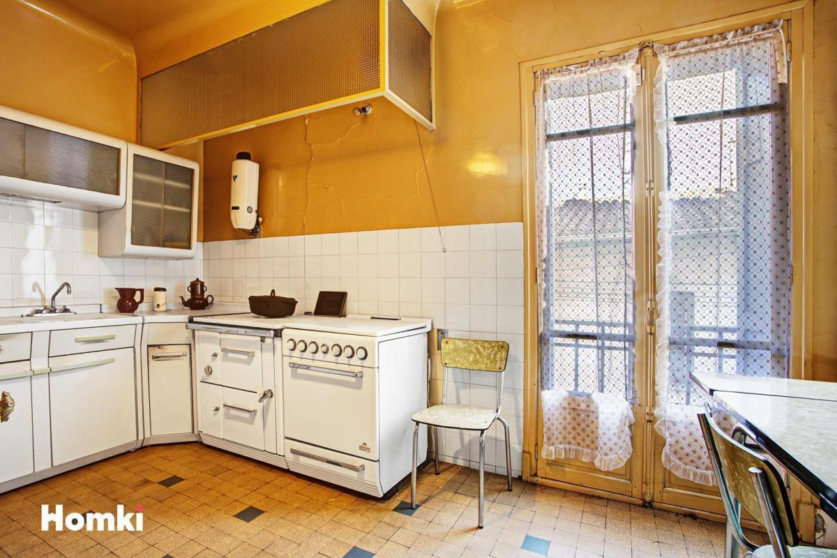 Hôtel particulier de 300m² avec garage et terrasse