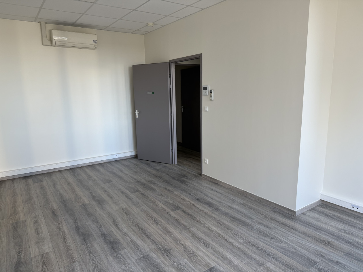 LOCATION CABINET MEDICAL MONTARGIS