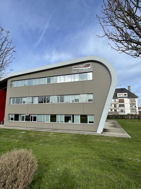 A louer local d'activité de 165 m² à Caen