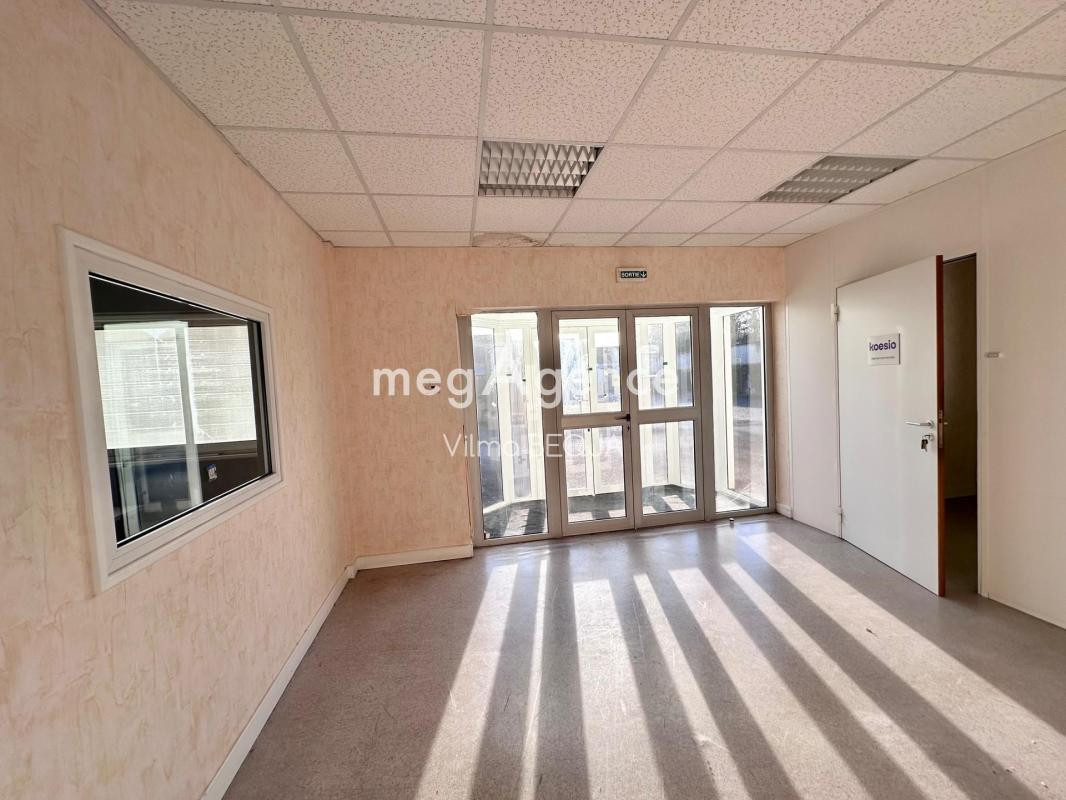 LOCAL COMMERCIAL 468 M²