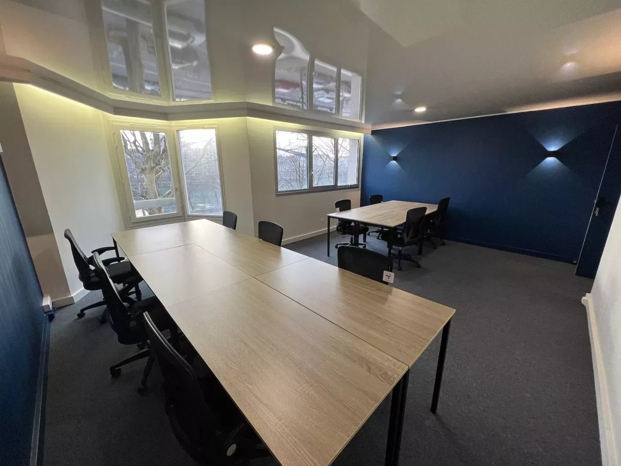 Bureau  allant de 10 à 35 m² (140 m² en tout) dispo pour activités médicales et paramédicales