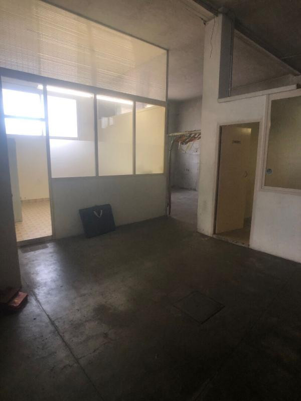 Grand local commercial Mazargues 13009 marseille