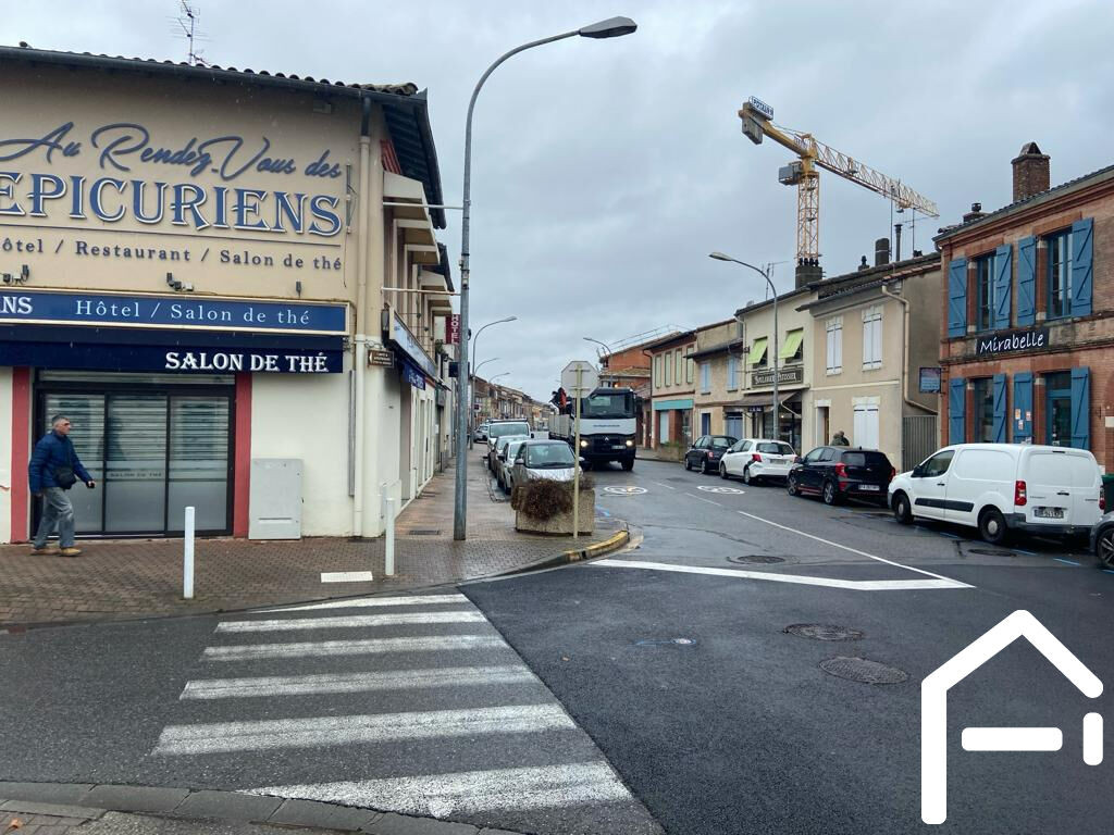 A VENDRE: Ensemble immobilier TOURNEFEUILLE 1350 000  / Double destination
