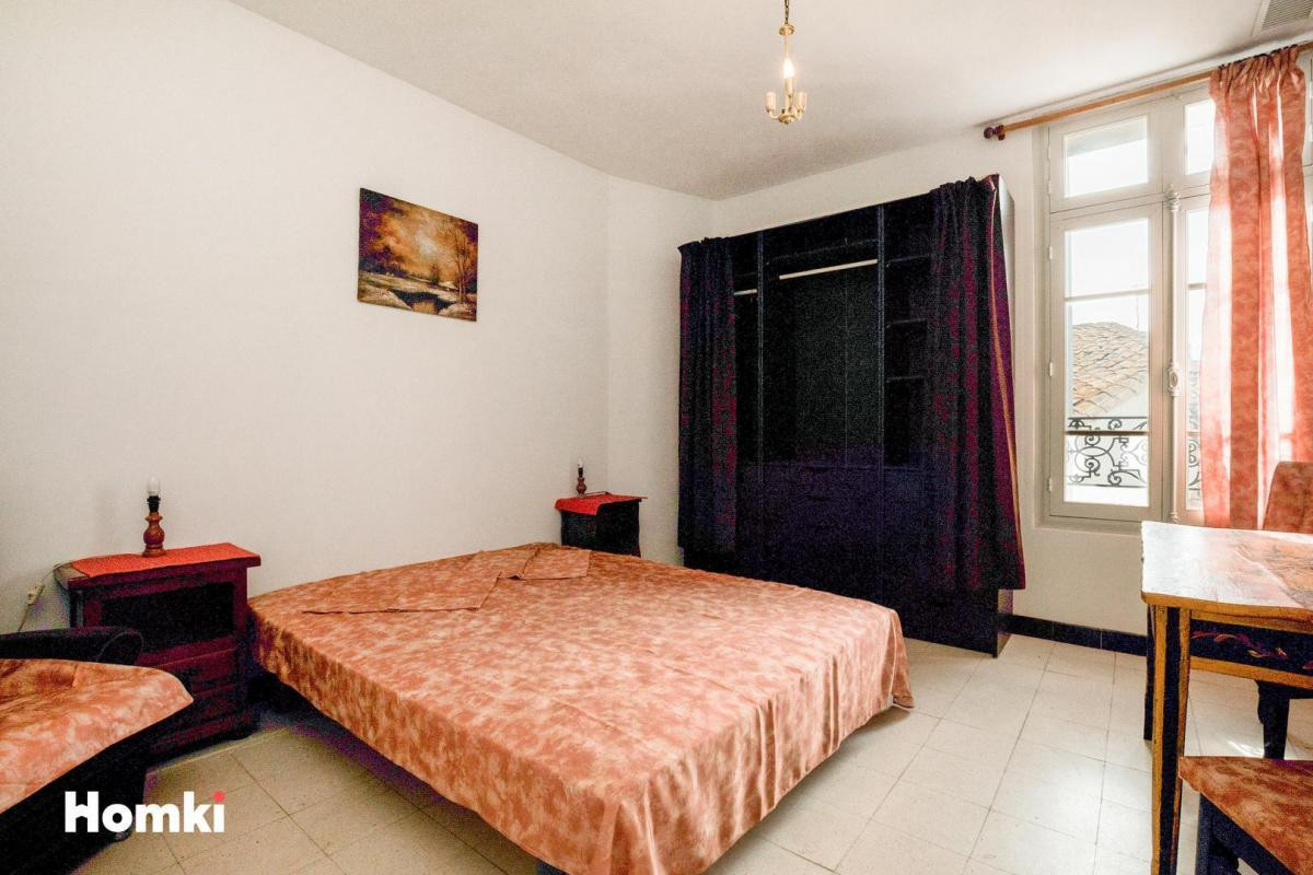IMMEUBLE 247M²