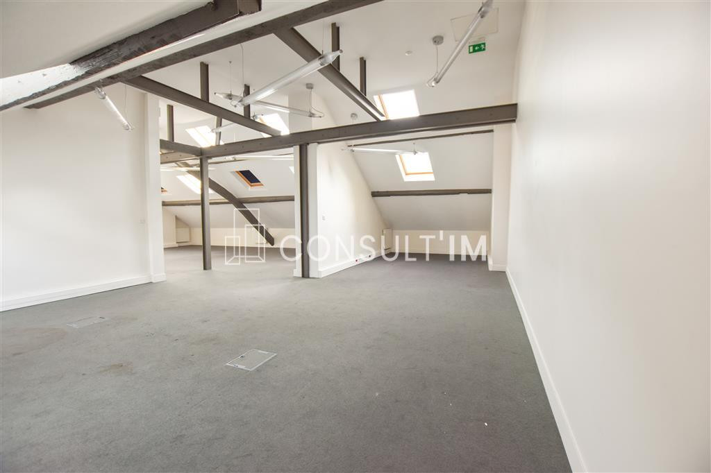 A louer bureaux de 185,50 m²