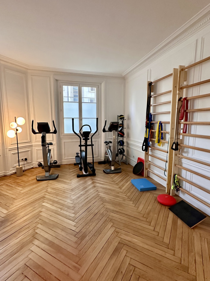 LOCATION CABINET PARIS 16