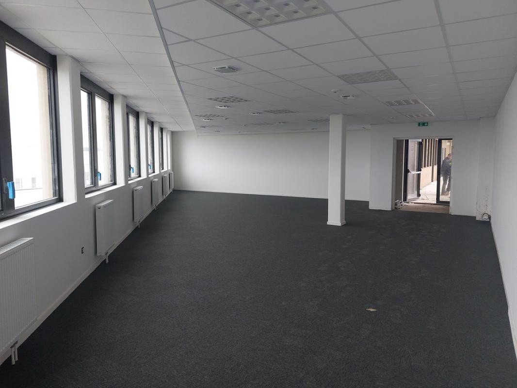A vendre bureaux neufs - Ecoquartier de L'Orée du Golf à Epron