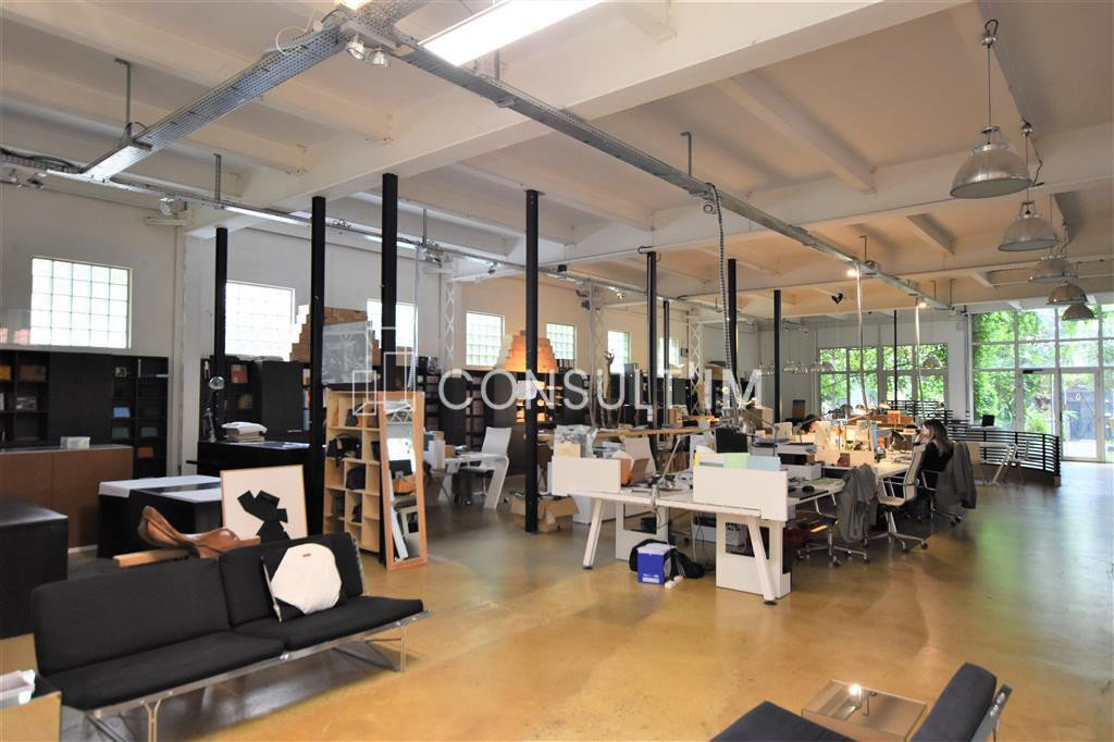 Bureaux atypiques à louer dans un bel immeuble indépendant !