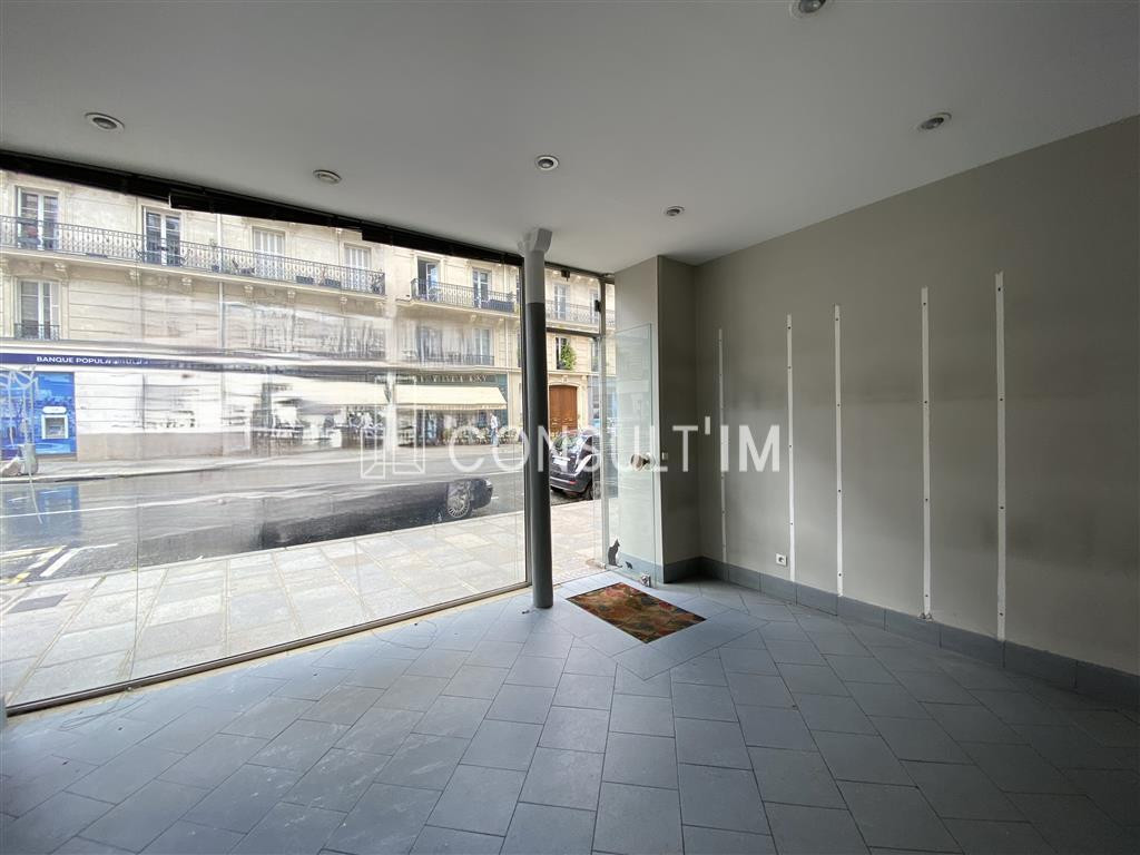 à louer boutique rue Monge