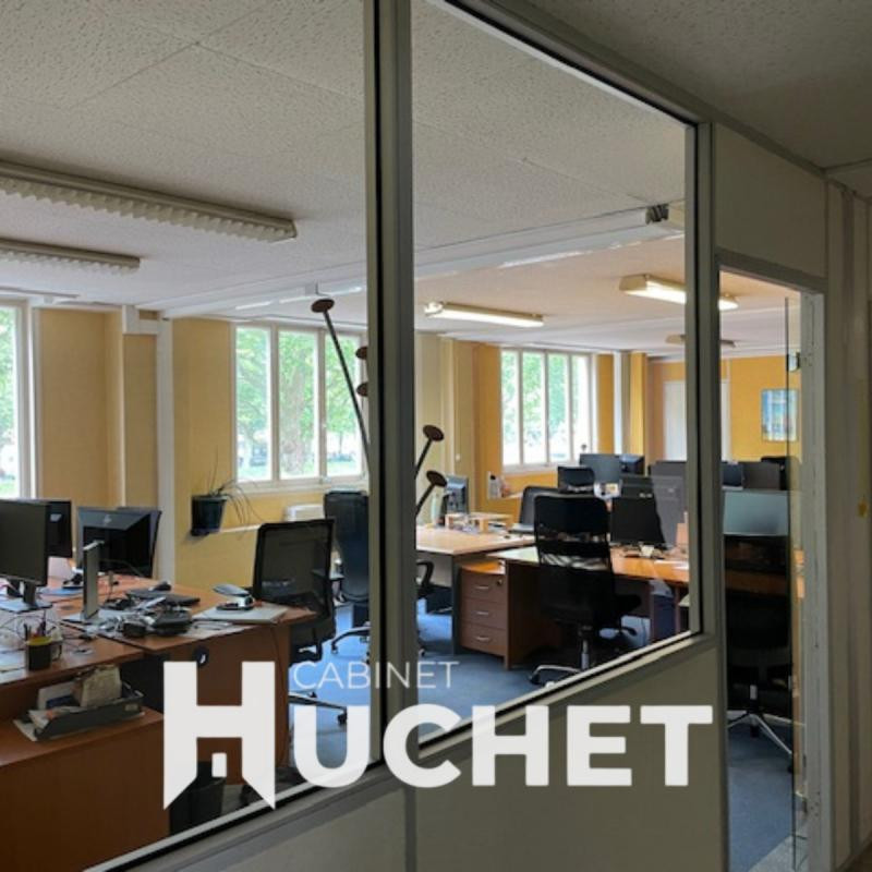 14.CALVADOS Location d'un plateau de bureaux CAEN 330 m2