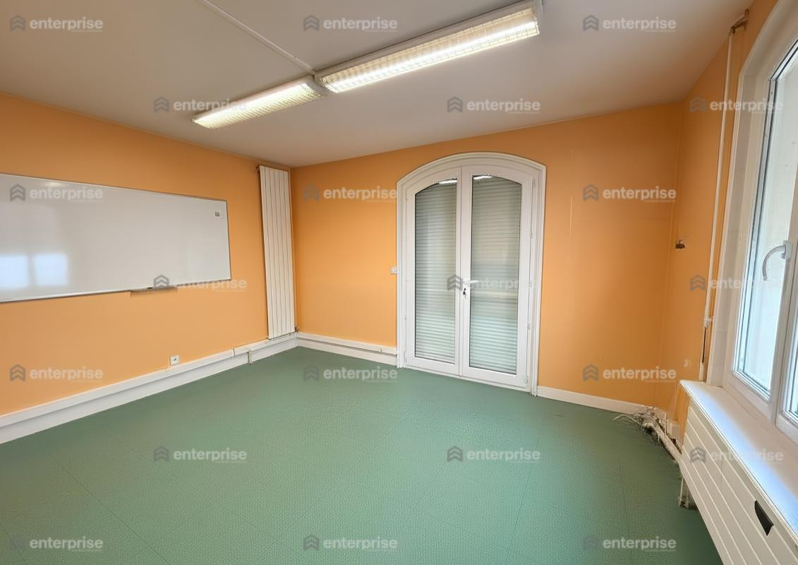LOCAL COMMERCIAL 83M² PLAIN-PIED – AMIENS CENTRE-VILLE (IDÉAL CABINET / SERVICES)