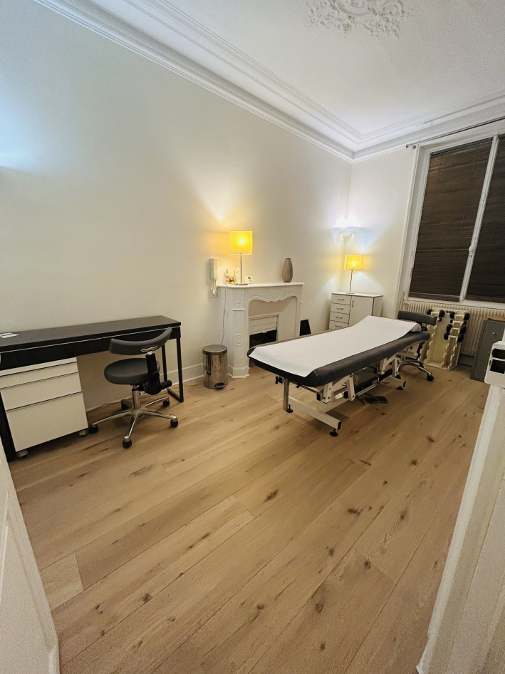 Location pièce cabinet paramédical