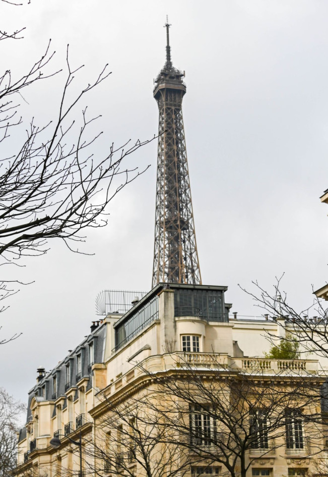 LOCATION LES JEUDIS - 1500 EUROS ( possibilité demi-journée )