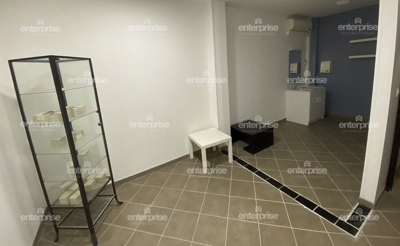BUREAUX / LOCAL COMMERCIAL - 350M2 - LE PLESSIS-BELLEVILLE