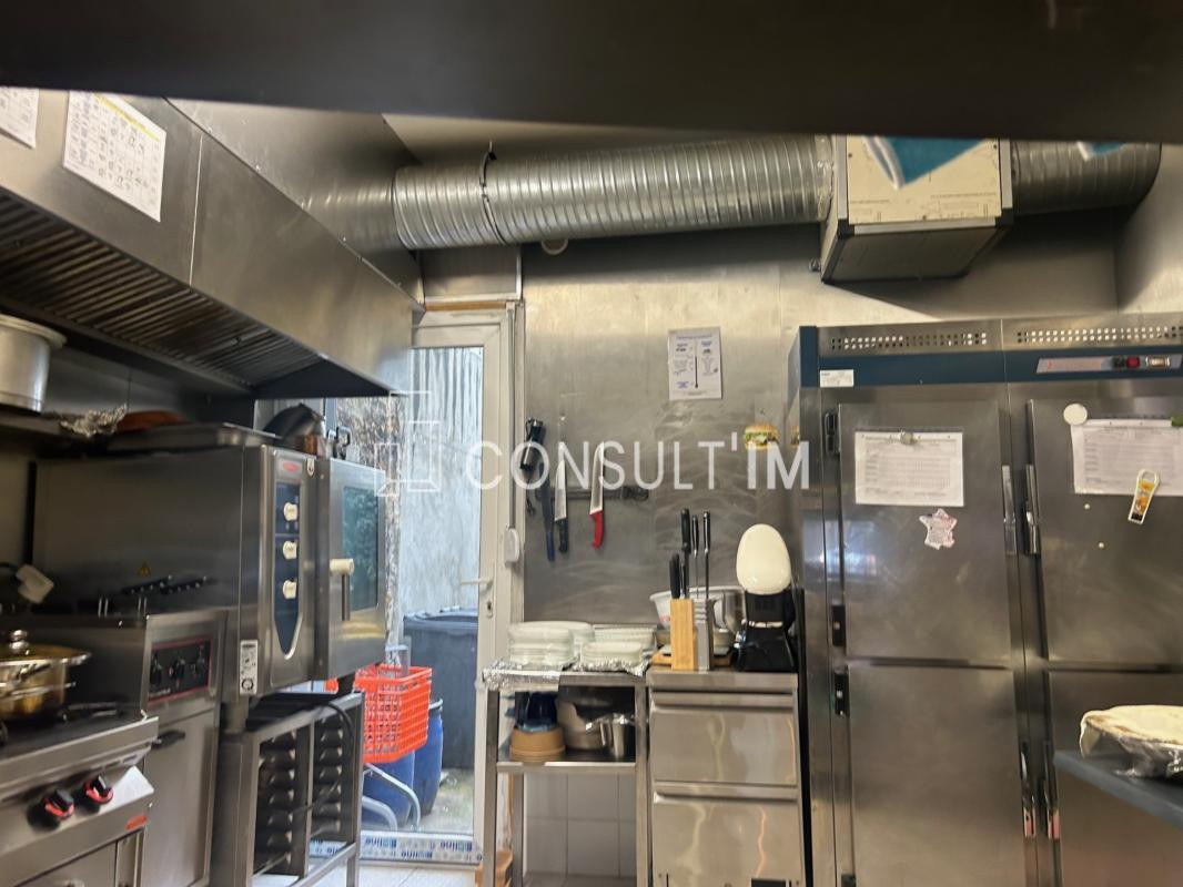 Murs restaurant de 88m²+30m² en sous/sol le tout en très bon état