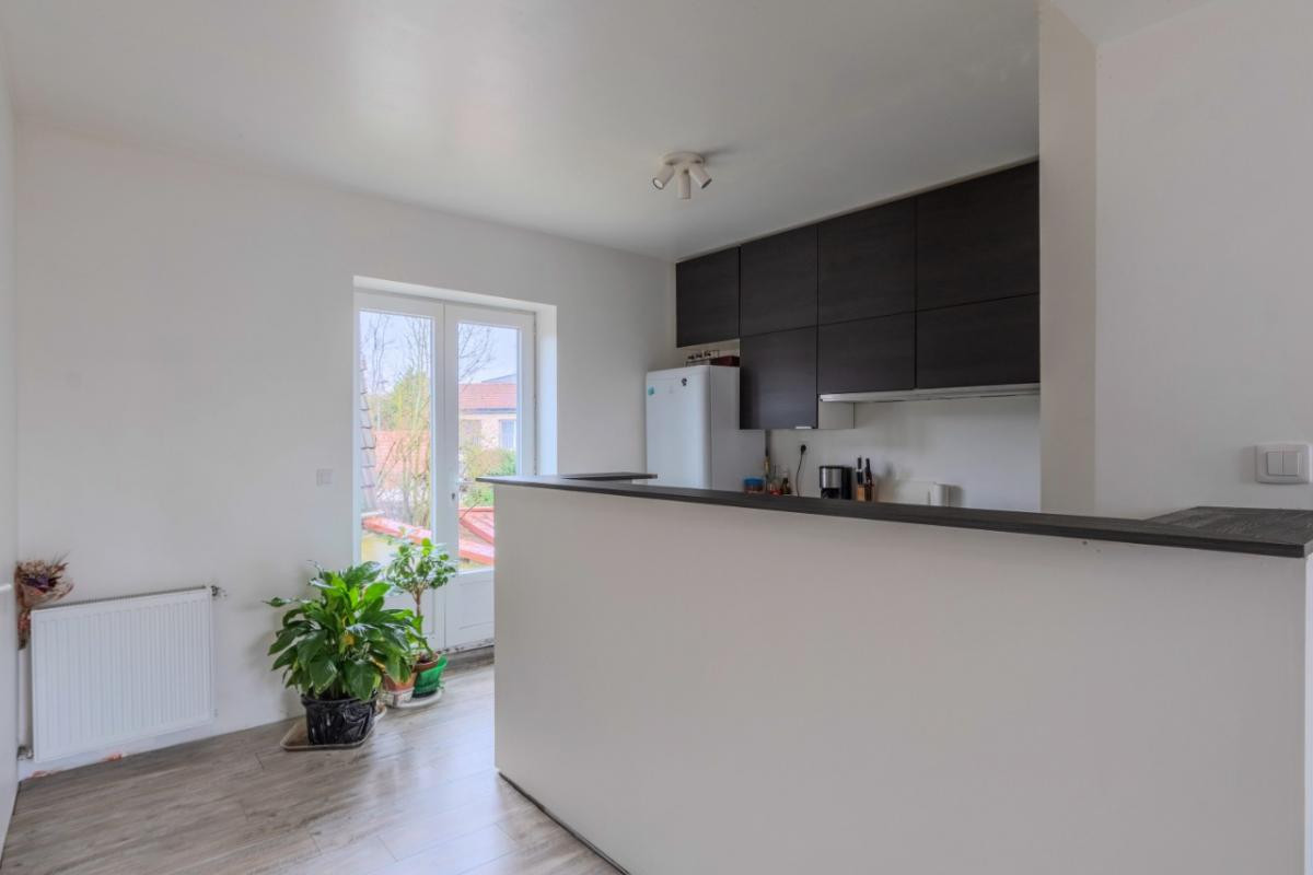 LOCAL  COMMERCIAL + APPARTEMENT