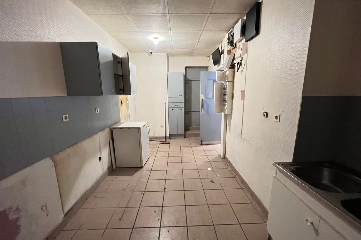 Local commercial 91m² à vendre - Cours