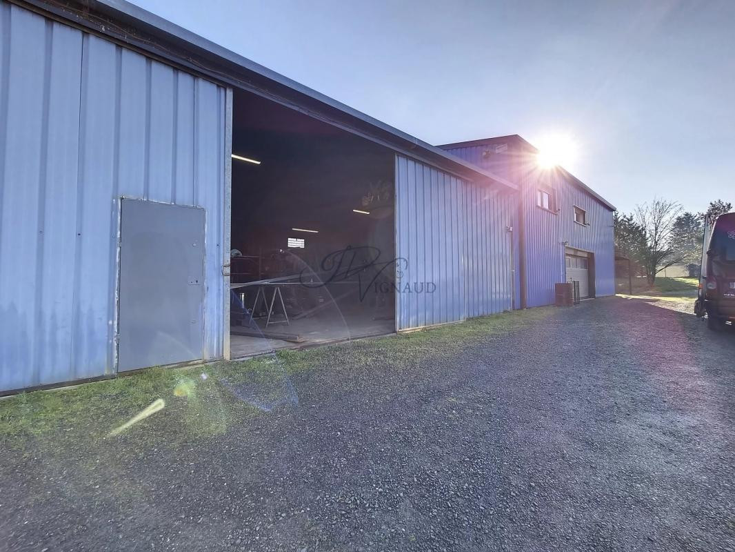 Loft et hangars sur St Georges sur Cher