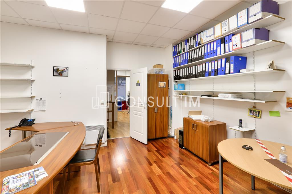 Alesia, à louer en exclusivité une boutique de 96m² - EXTRACTION POSSIBLE