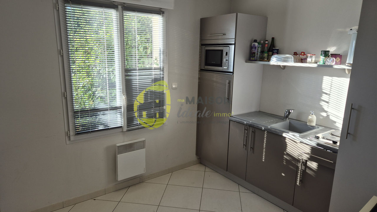 Local professionnel 476 m2 Saint-Doulchard