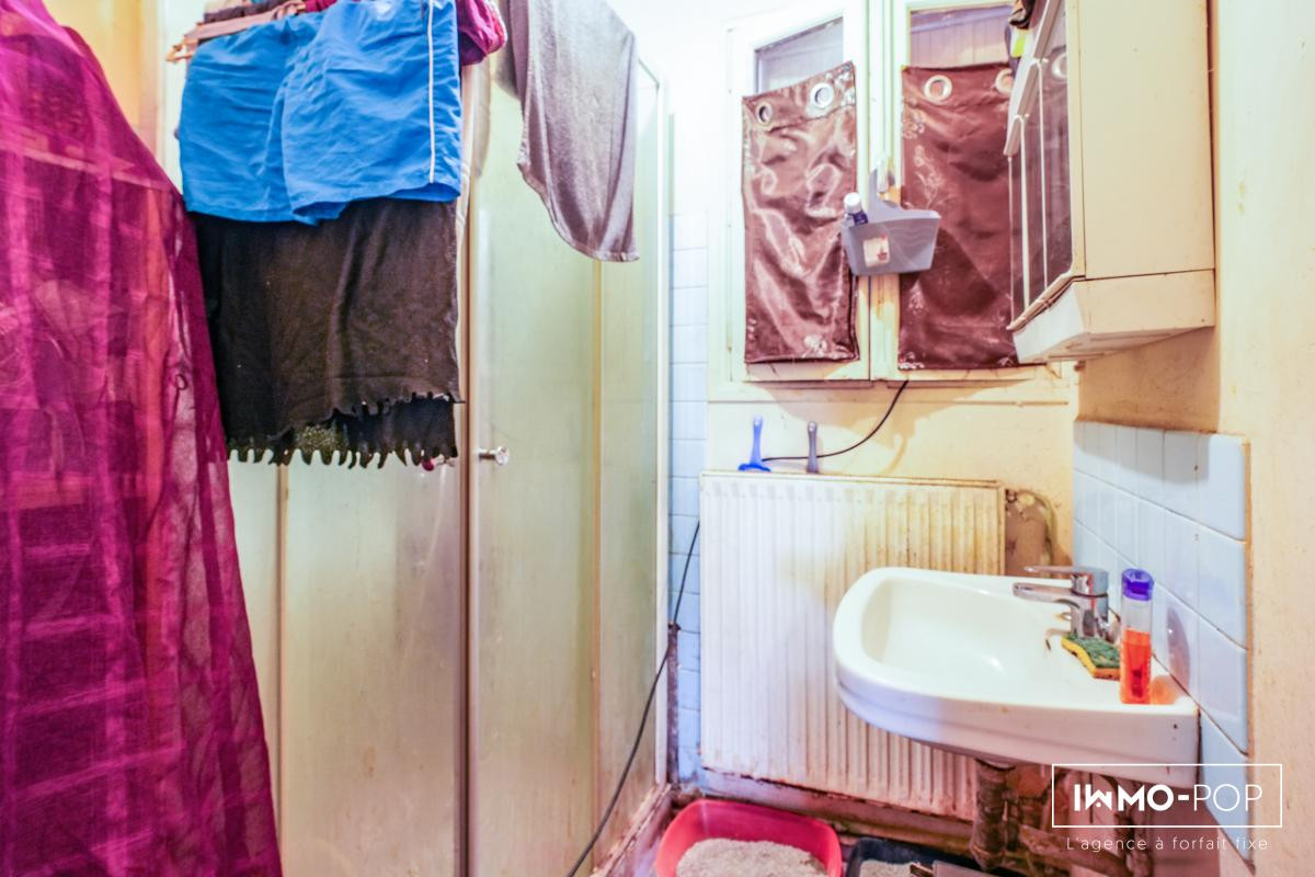 Immeuble de 260m2 à Puy-l'Evêque