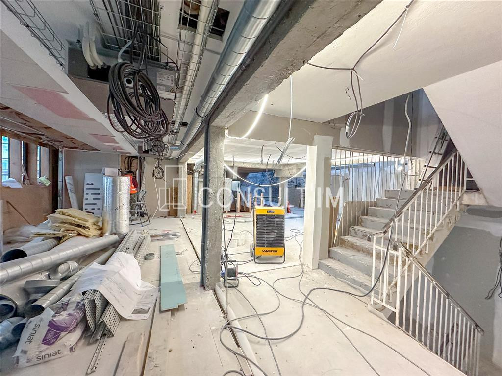 Immeuble indépendant de 760m² REFAIT A NEUF