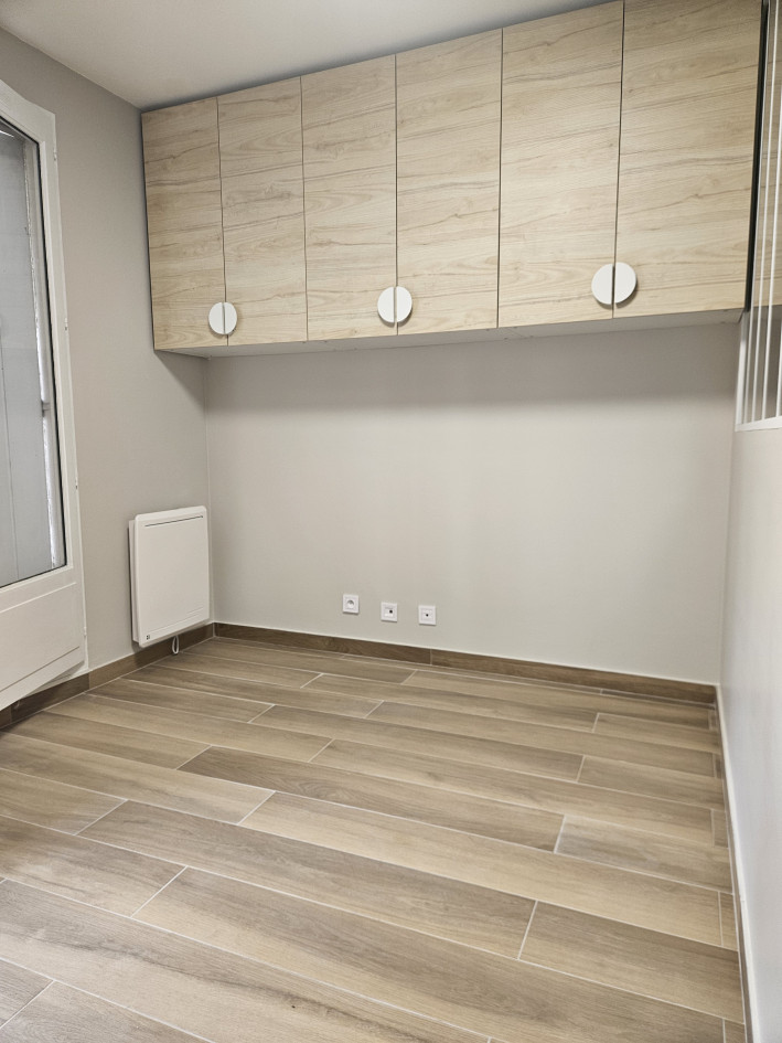 A louer cabinets professionnels en plein centre ville