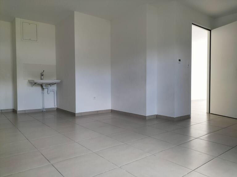 Local commercial T 47m² - Butry-sur-Oise - 1513.98.3.3