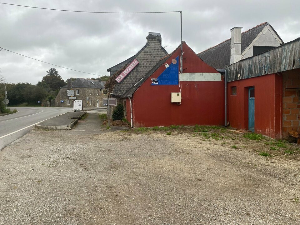 LOCAL COMMERCIAL A VENDRE