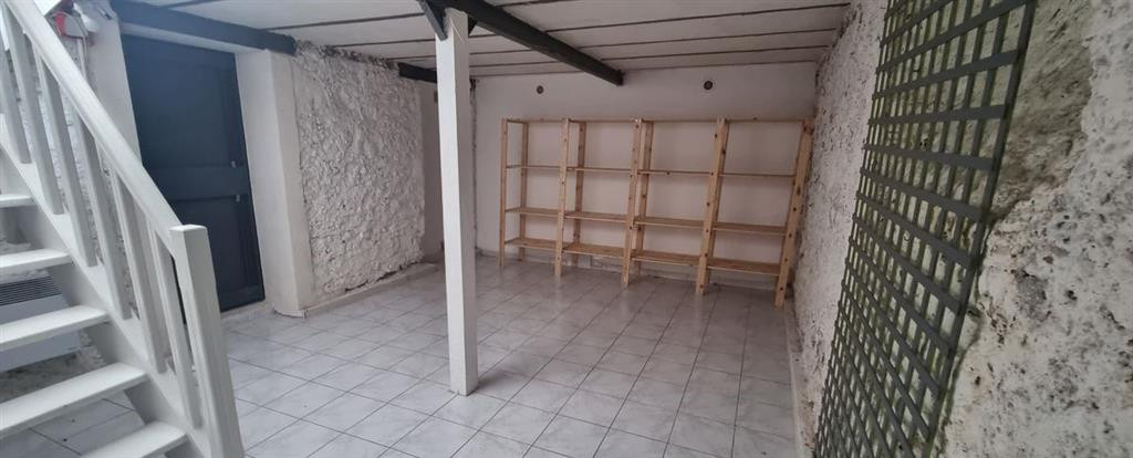 Une boutique de 76 m² est disponible à la location à Boulogne-Billancourt