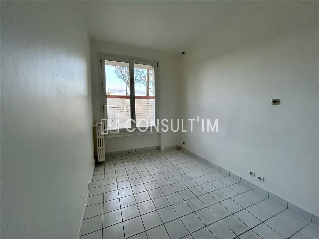 Bureaux à louer au RDC