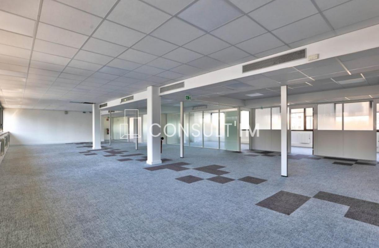 Porte d'Italie - environnement commerçant - locaux traversants et modulables