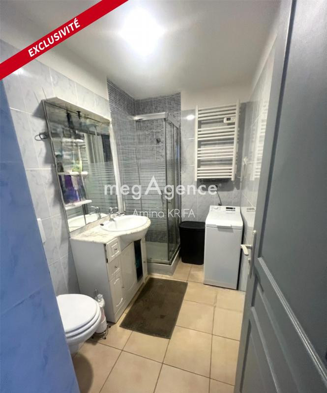 Immeuble idéal investisseur à LA CAPTE bord de mer