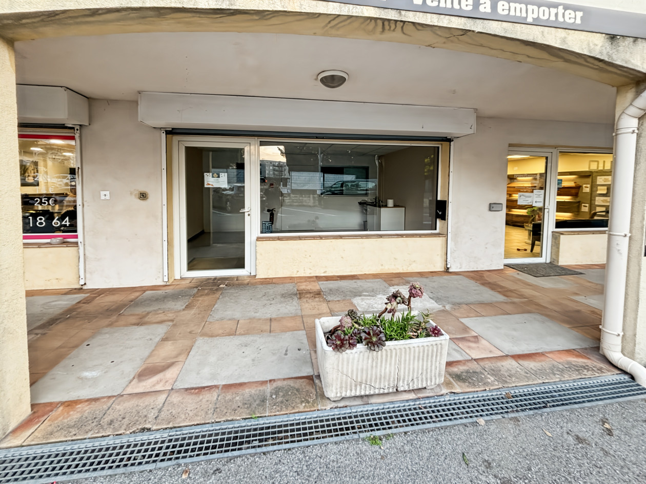 LOCAL COMMERCIAL À LOUER Hopital GRASSE