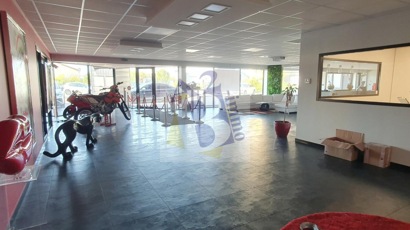 Angoulême, ensemble immobilier à usage professionnel 2000m²
