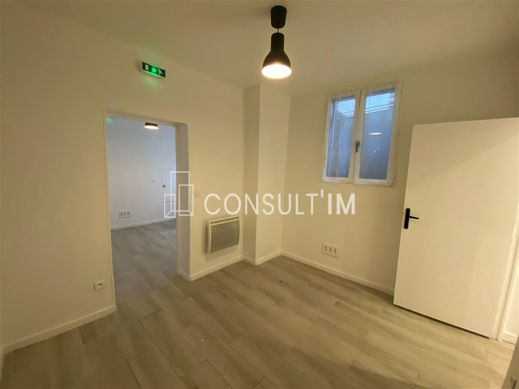 MADELEINE  - BUREAUX REFAITS A NEUF