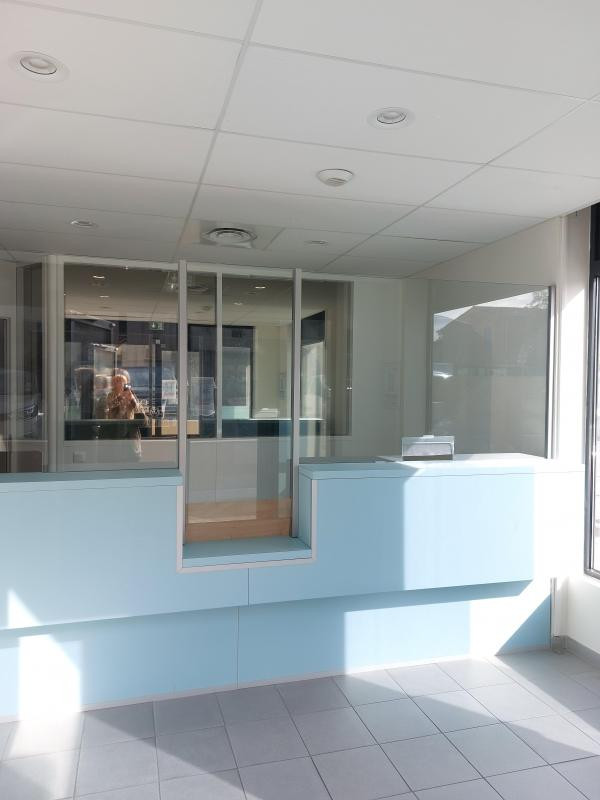 LOCAL PROFESSIONNEL OU COMMERCIAL - MONTEUX (84)