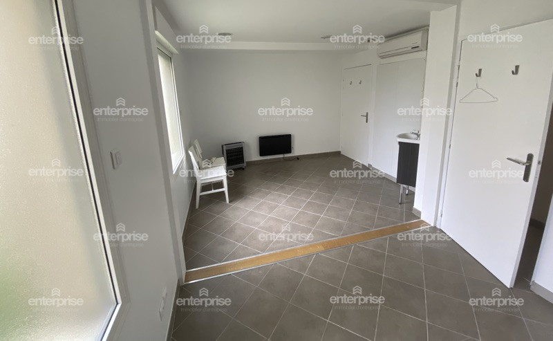BUREAUX / LOCAL COMMERCIAL - 350M2 - LE PLESSIS-BELLEVILLE
