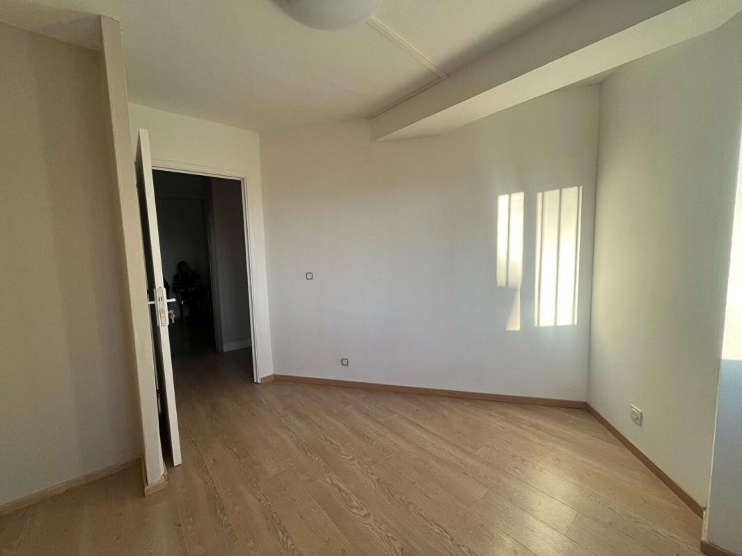 Bureaux de 9.81 m² - Quartier de la gare