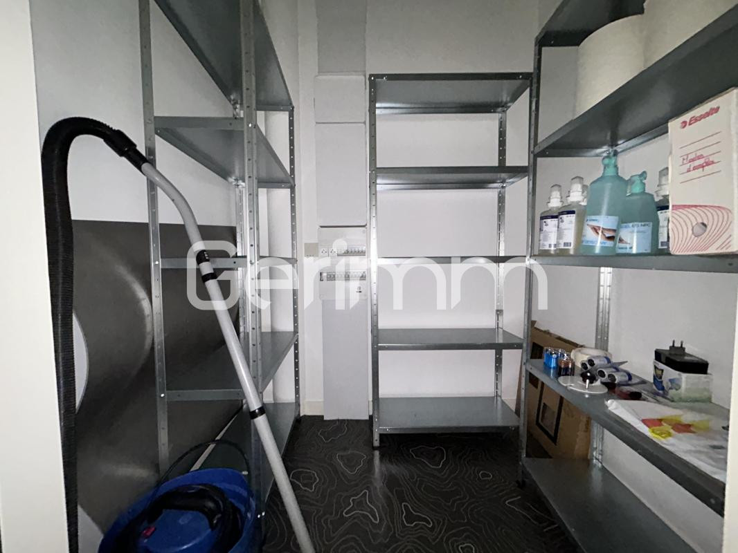 Location - Immeuble de bureaux - 71,28 m² - VOIRON